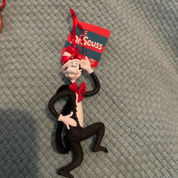 Dept. 56 - Dr. Seuss 6011076 Cat In The Hat Hanging Ornament - Picture 1 of 5